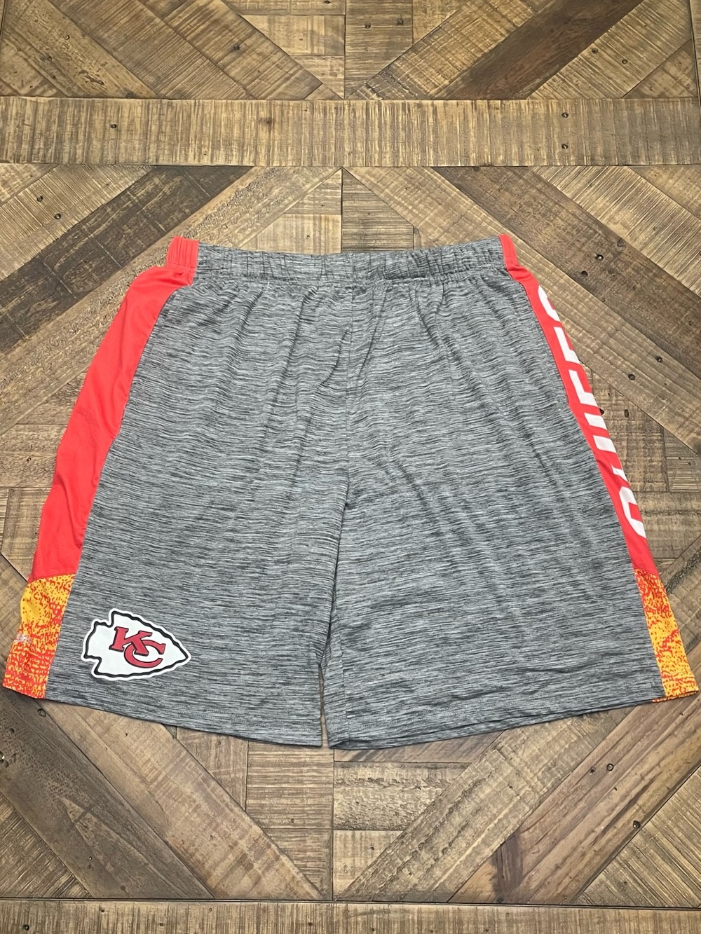NFL Men's Kansas City Chiefs Gray Space Dye Shorts
